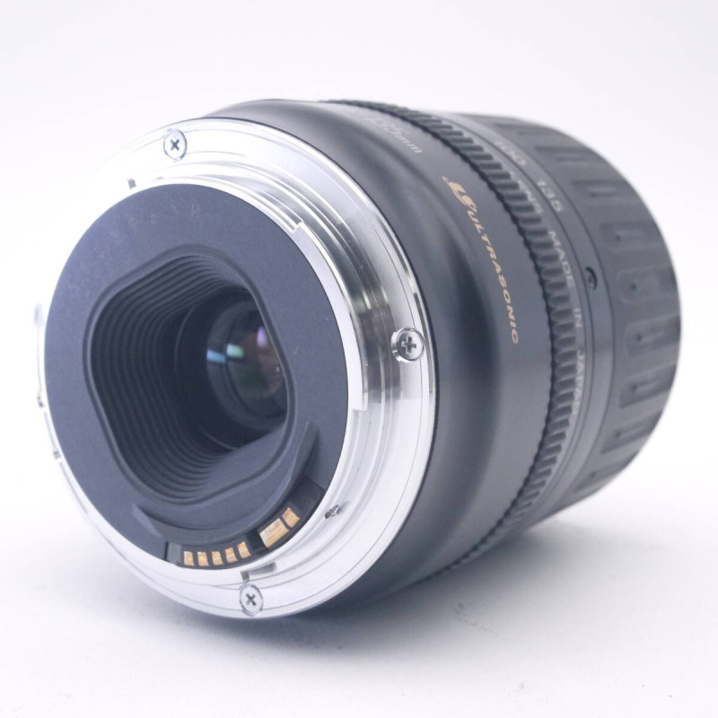 Ống kính Canon ZOOM EF 35-135mm F4–5.6 USM - Ống kính Canon EF
