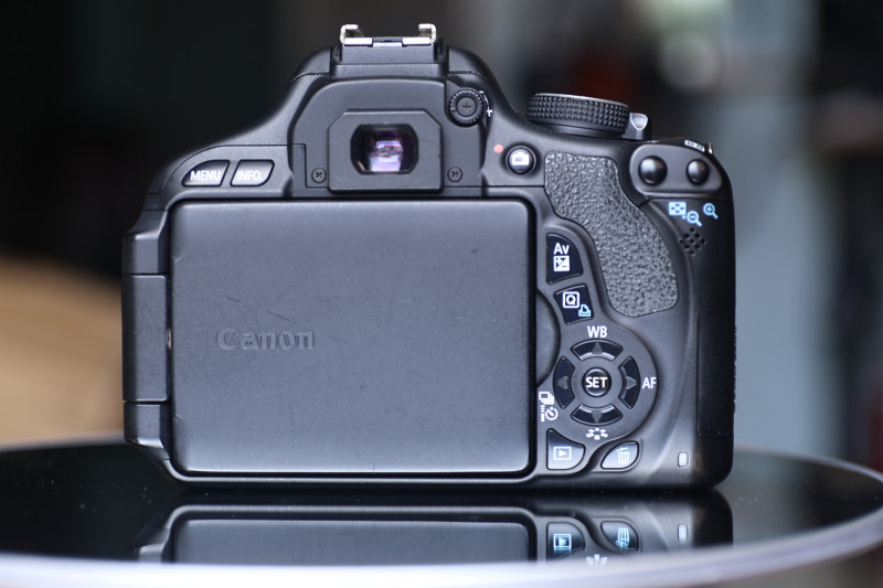Máy ảnh Canon eos rebel t3i - Máy ảnh Canon