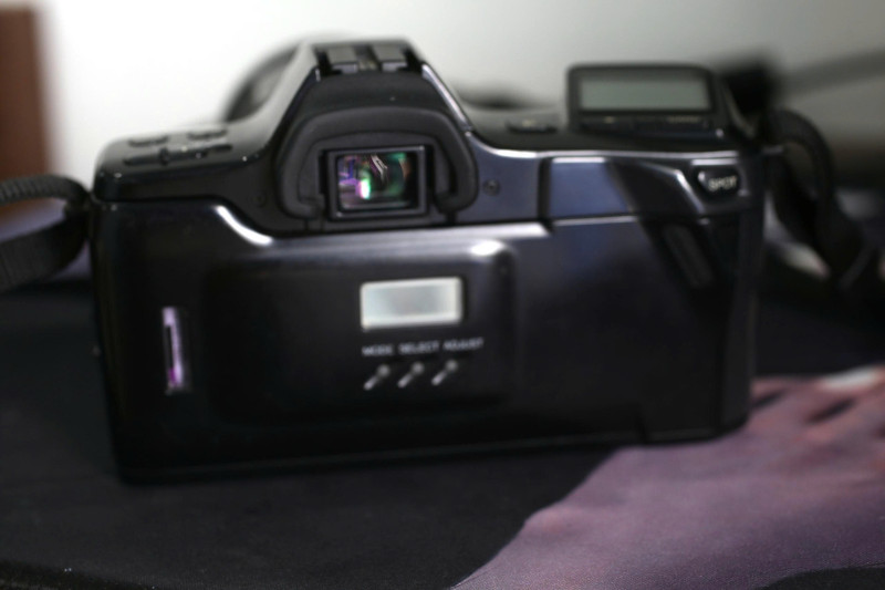 Máy ảnh phim Minolta 7700i & Minolta 5700i - Máy ảnh Phim