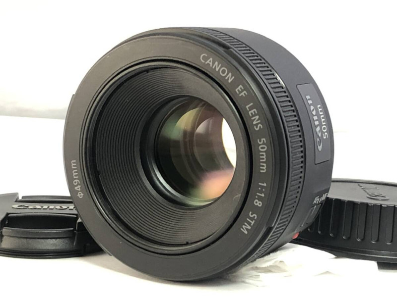 Ống kính chân dung Canon EF 50mm F1.8 STM
