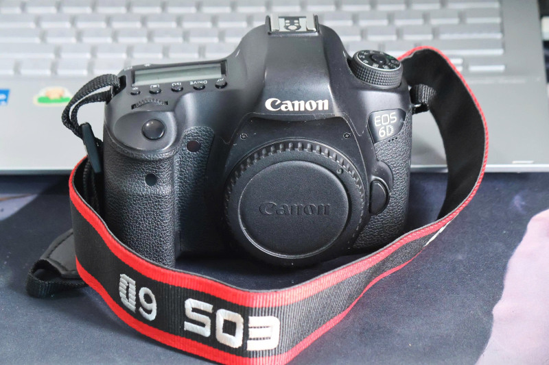 Máy ảnh full frame Canon 6D - Máy ảnh Canon