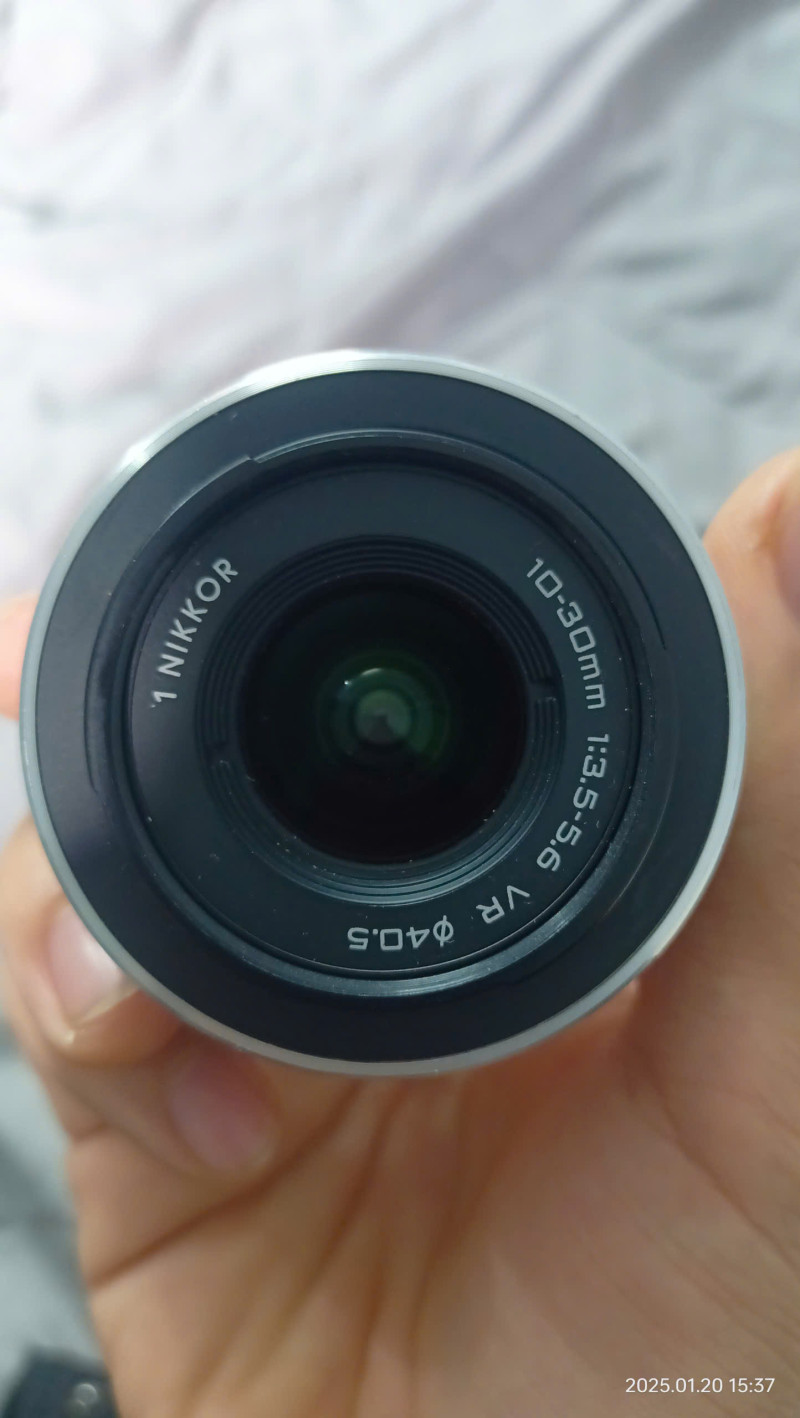 ống kính Nikon  Kit 10-30mm F3.5–5.6 VR - Ống kính pentax