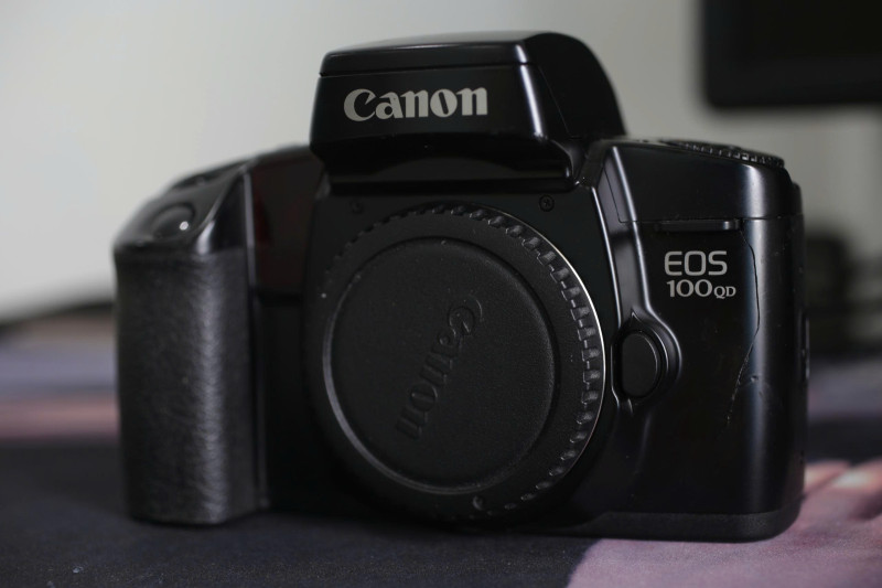 canon 100 q - Máy ảnh Phim